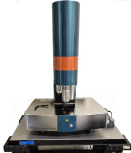 Microscopio a lama di luce