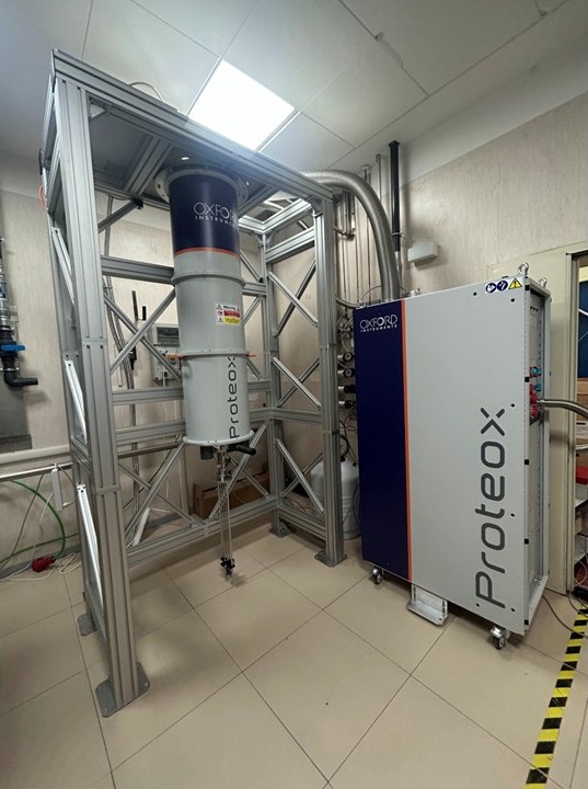 Sistema di criogenia a ciclo chiuso al mK