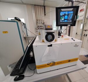 Sistema di rimozione di materiali in plasma della tipologia “Reactive Ion Etching”, per la fabbricazione di dispositivi a semiconduttore